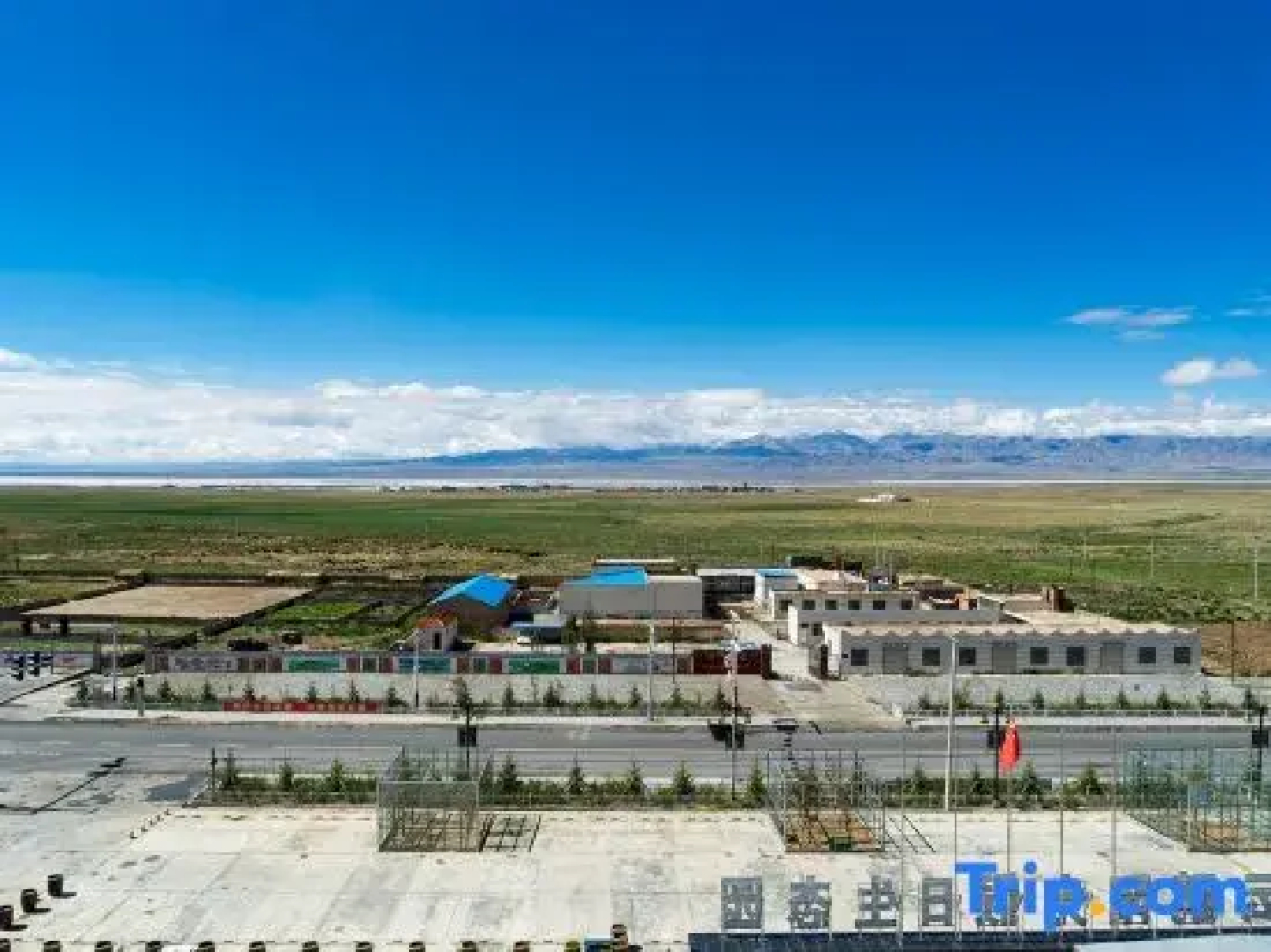 Yunpeng Sunshine Holiday Hotel