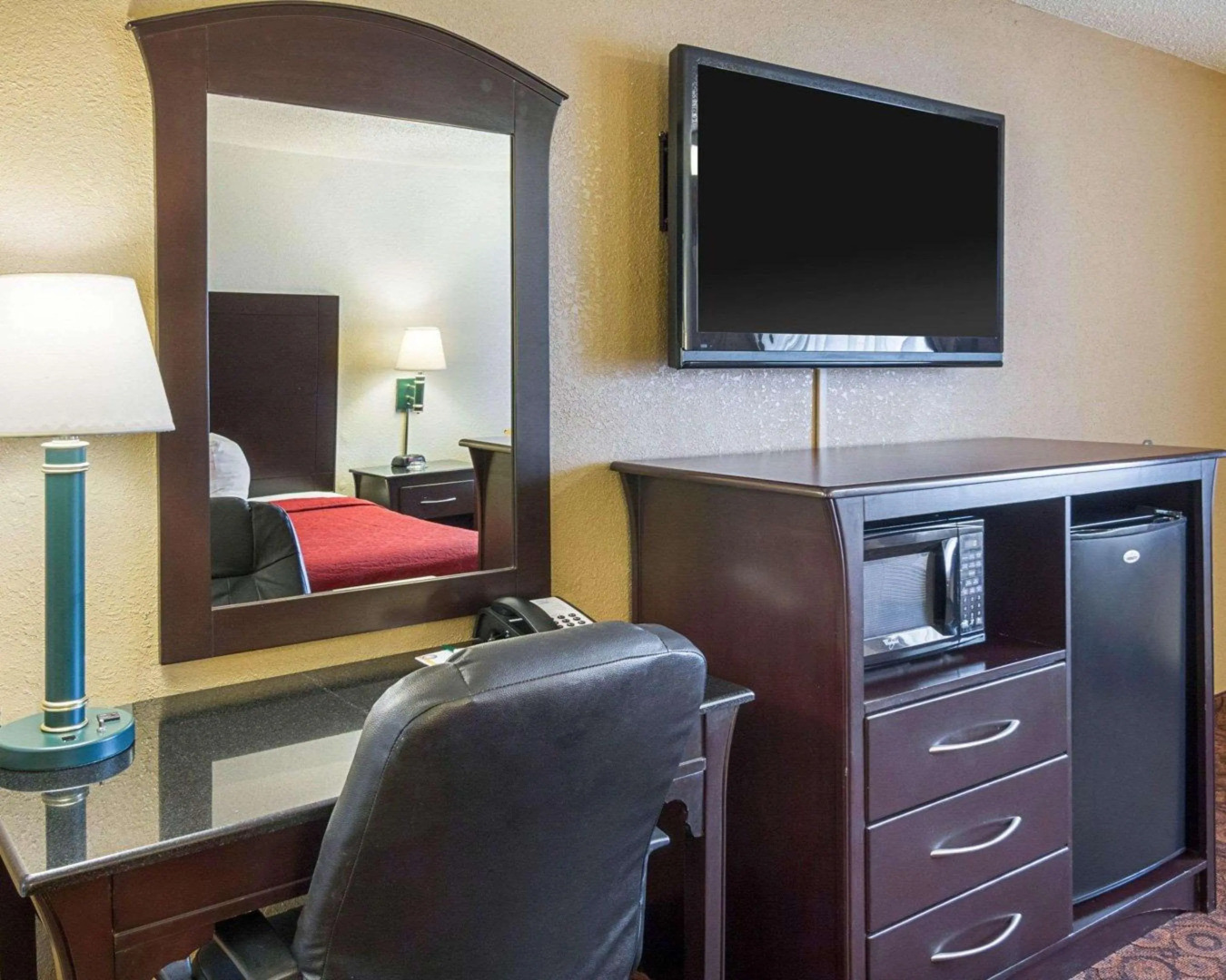 Quality Inn Magnolia