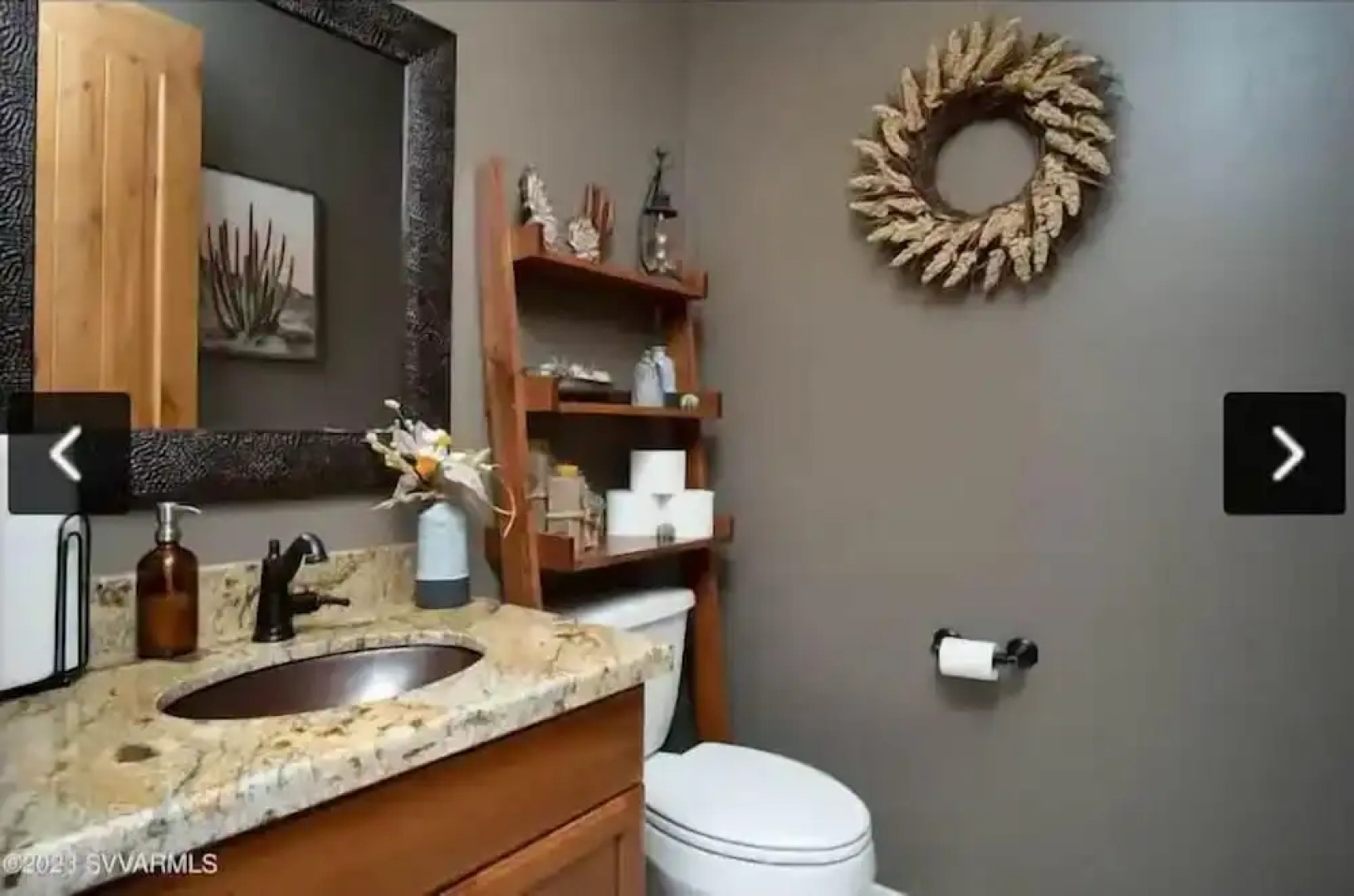 Beautiful Home with Incredible Red Rock Views With Outdoor Fire Pit