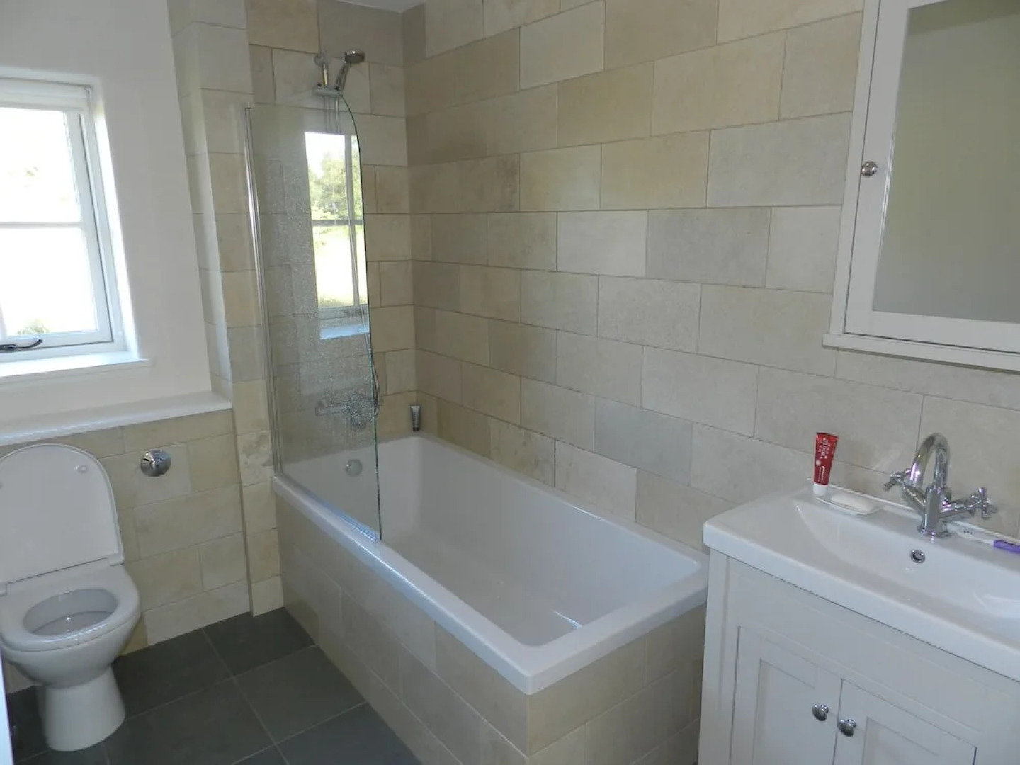 Highland Holiday Homes - Easter Tulloch