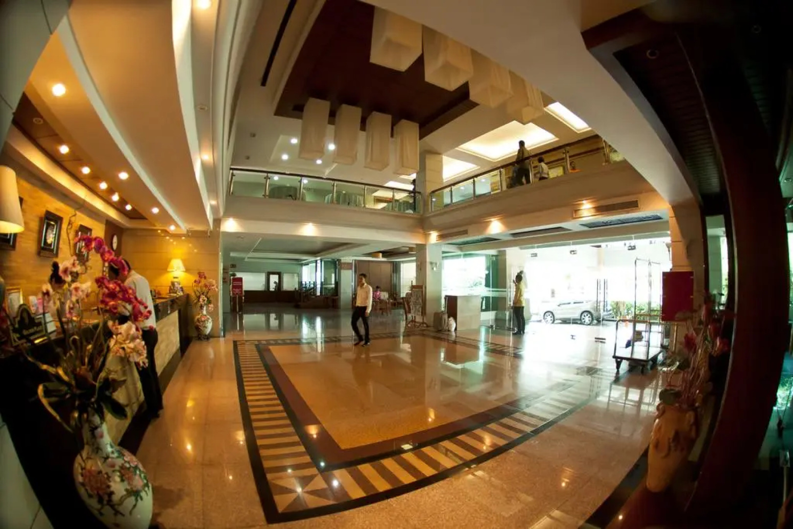 Sing Golden Place Hotel