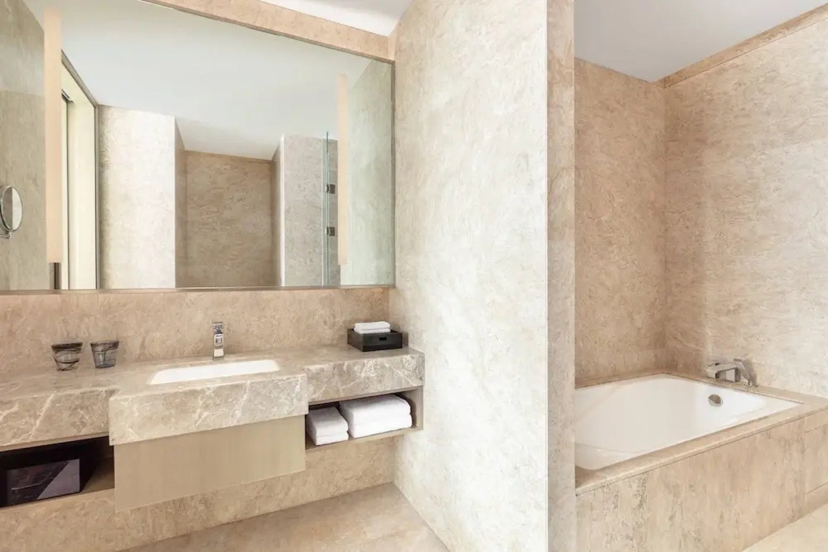 Jinhu Hotel - Yinchuan