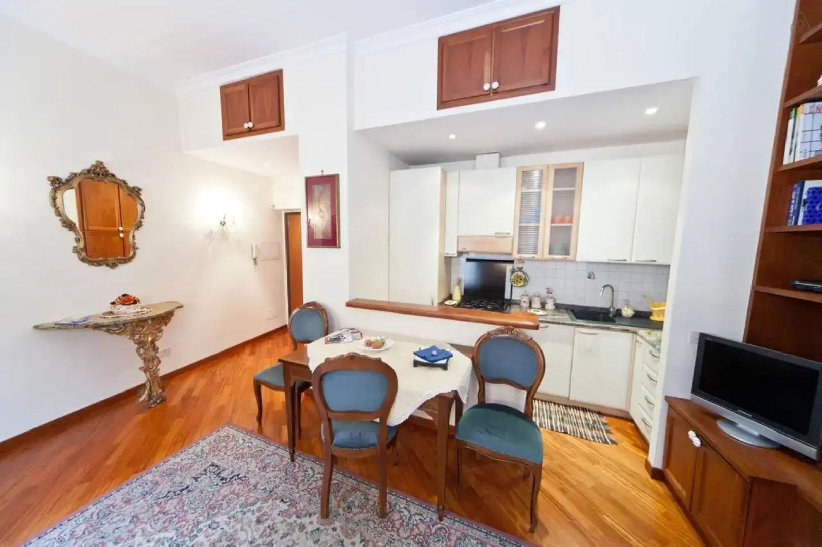 Room Mate Collection Filippo, Rome-Fontana di Trevi