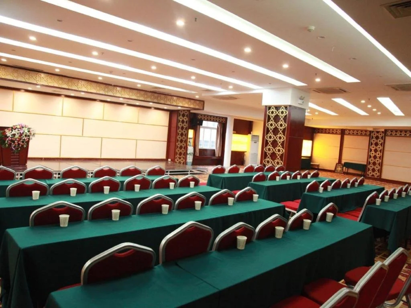 Luoyang Yingtianmen Xinyuan International Hotel (Luoyi Ancient City)