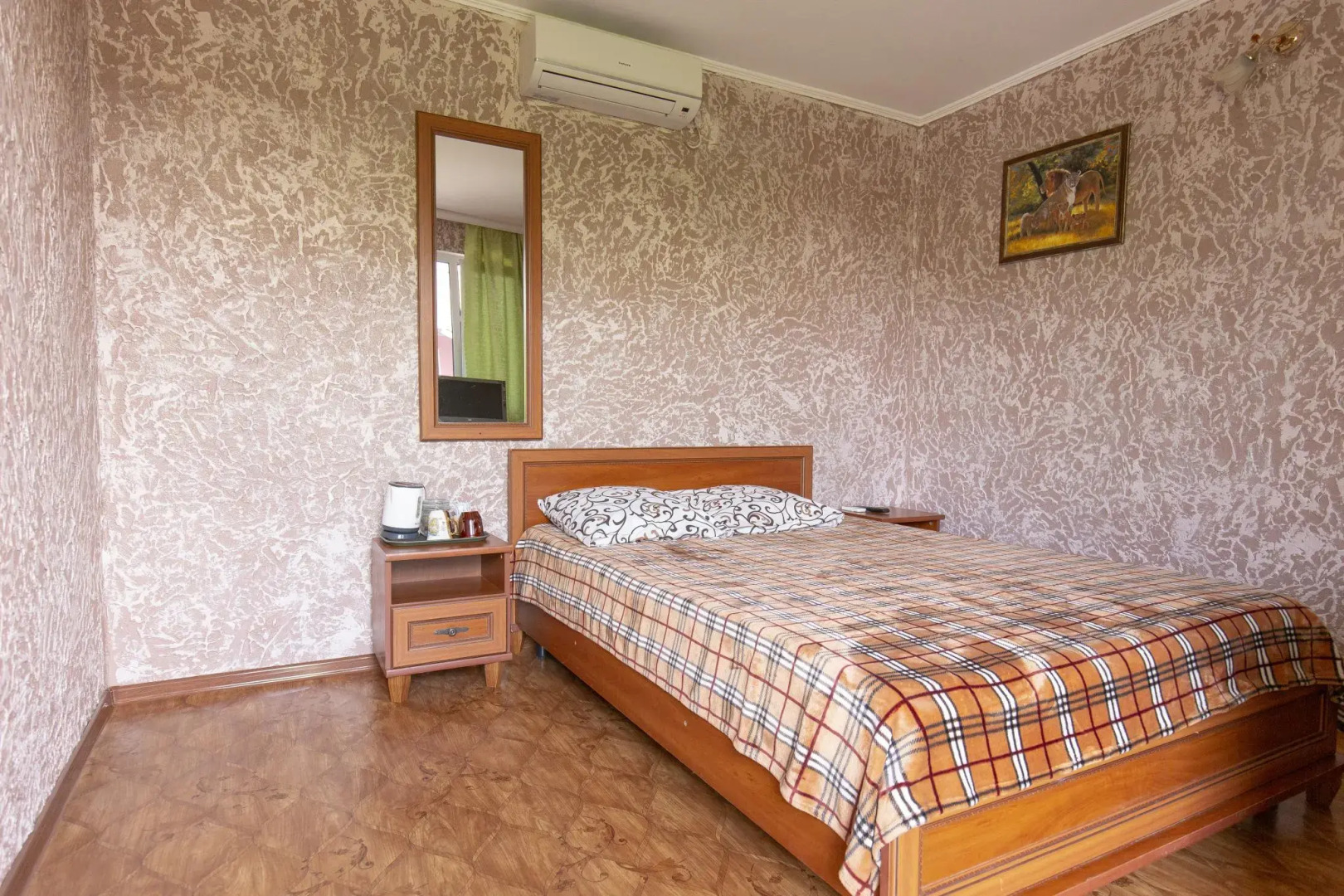 U Yudzhina Guest House