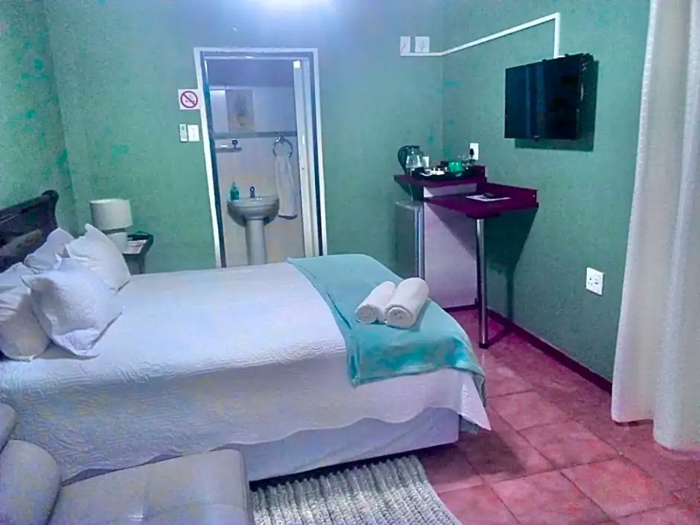 Ankuweni Guest House