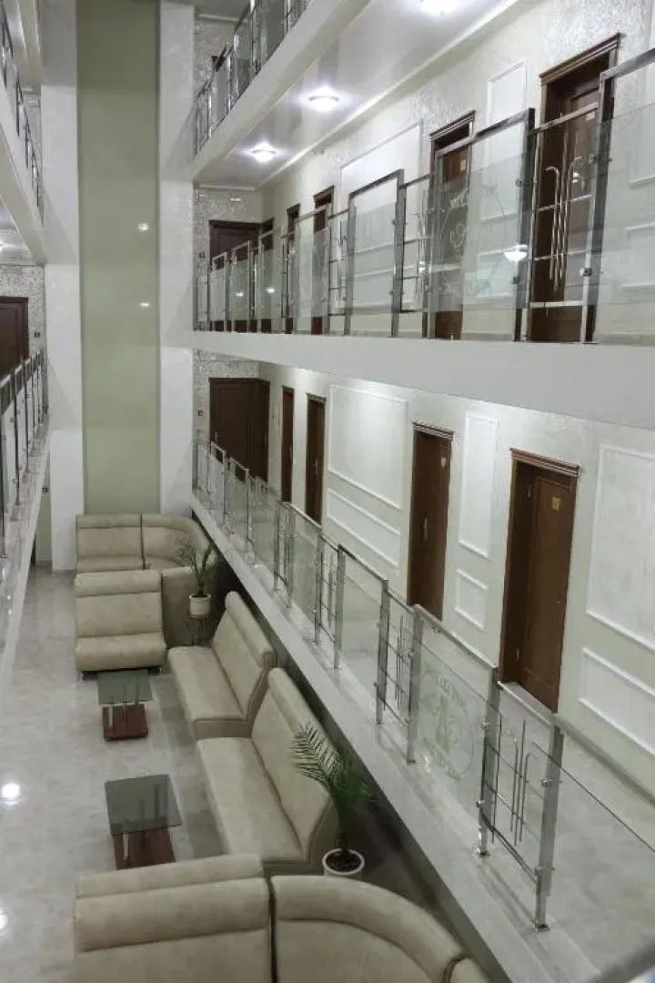 Отель Аристократ