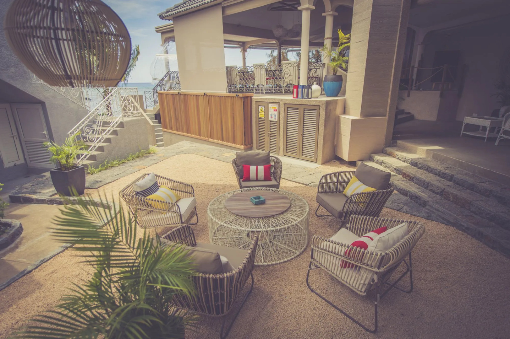 Voile Bleue Boutique Hotel