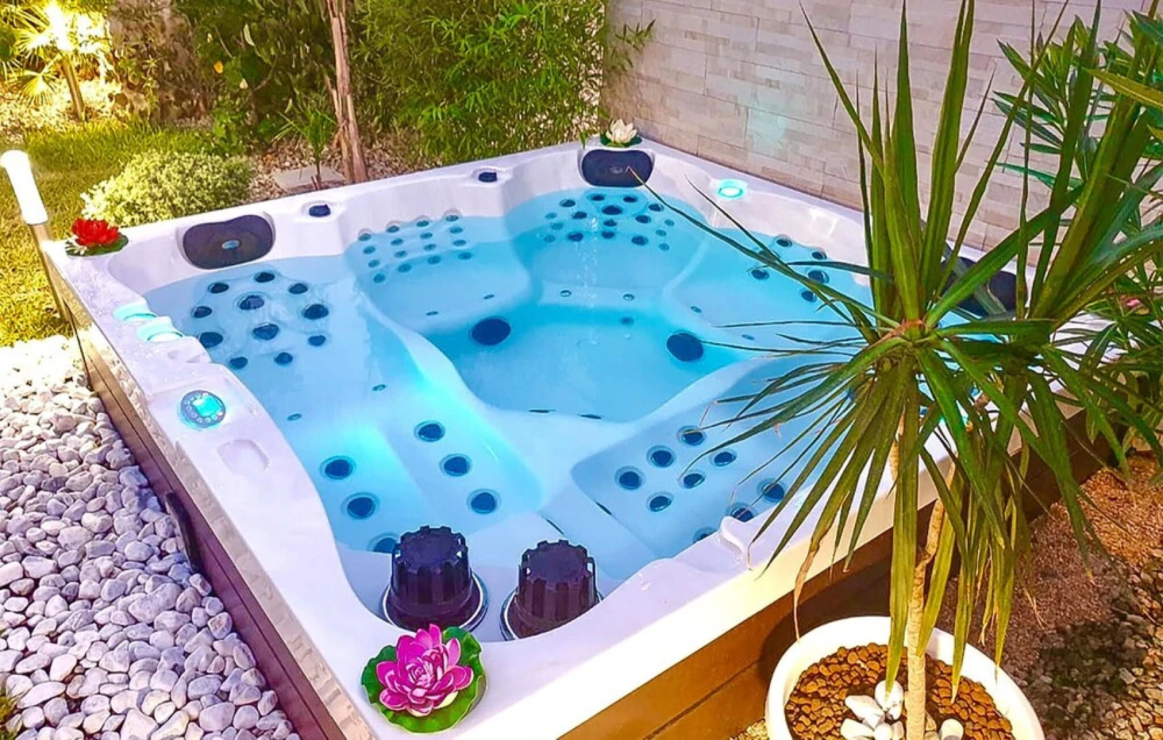 Beautiful Home in Brancaleone With Wifi and 5 Bedrooms