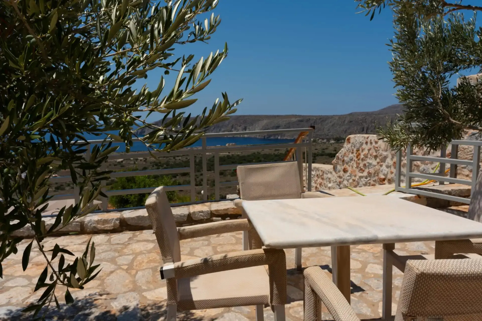Anemos Suites Mani