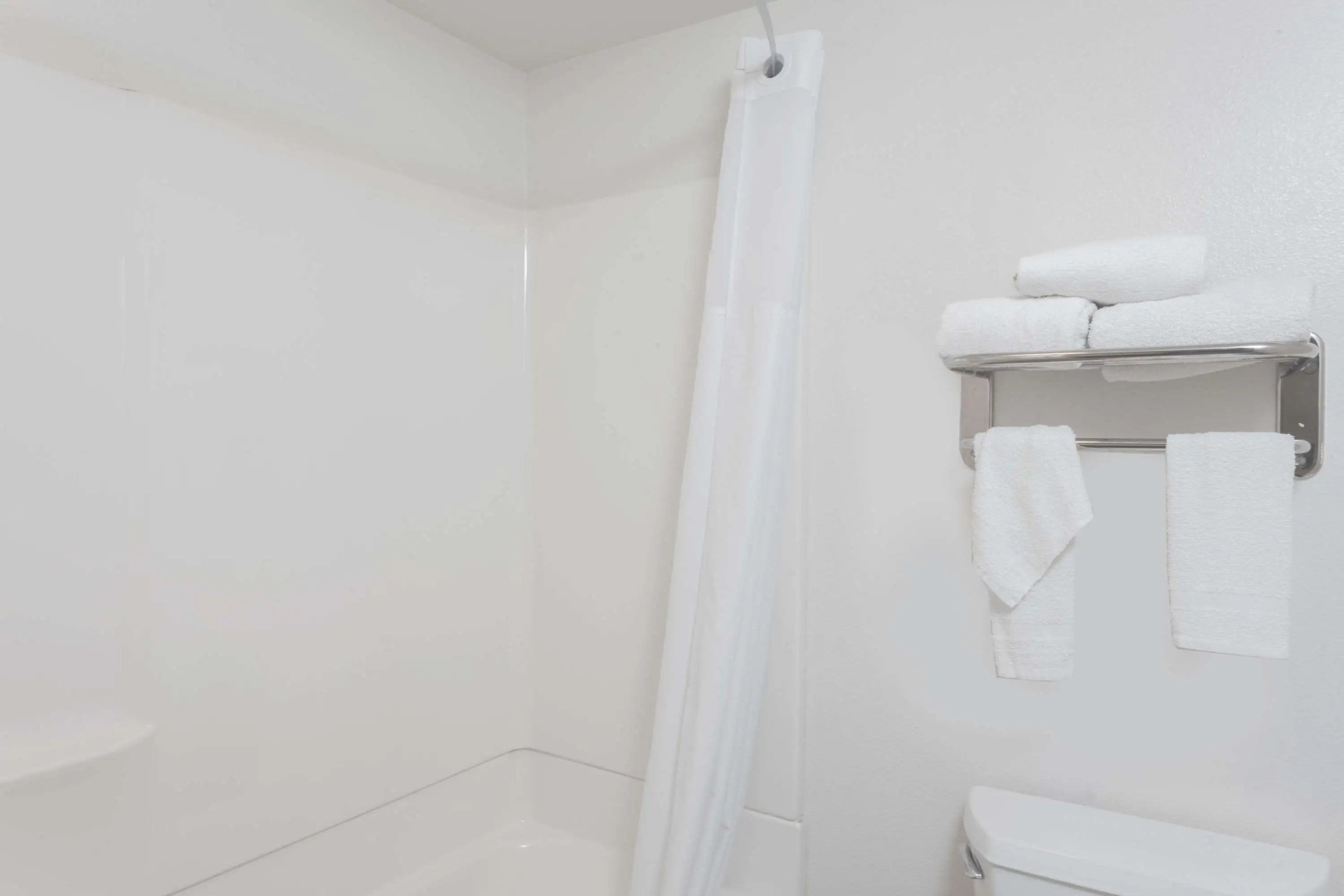 Days Inn by Wyndham Anaheim West