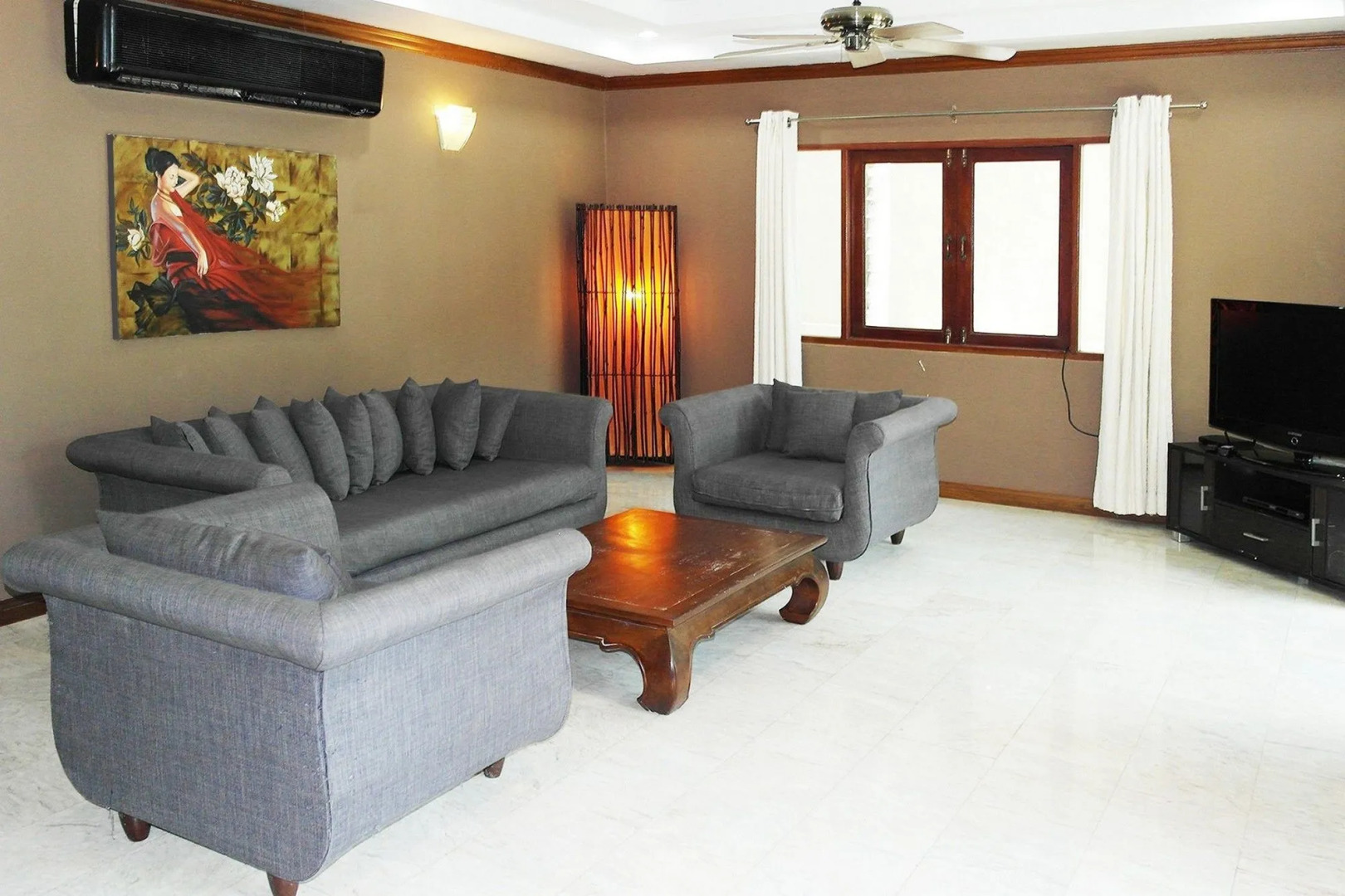 Chaweng Lakeview Residence