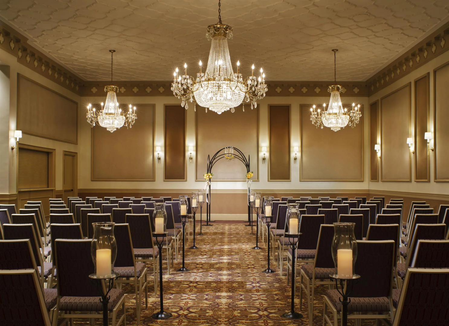 Sheraton Commander Hotel