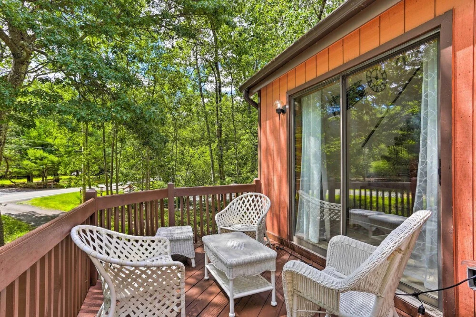 Bushkill House w/ Deck & Community Amenities!