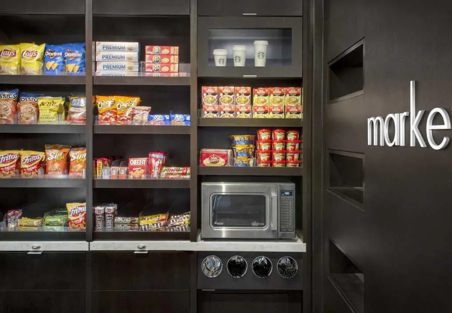 Courtyard Newark Elizabeth