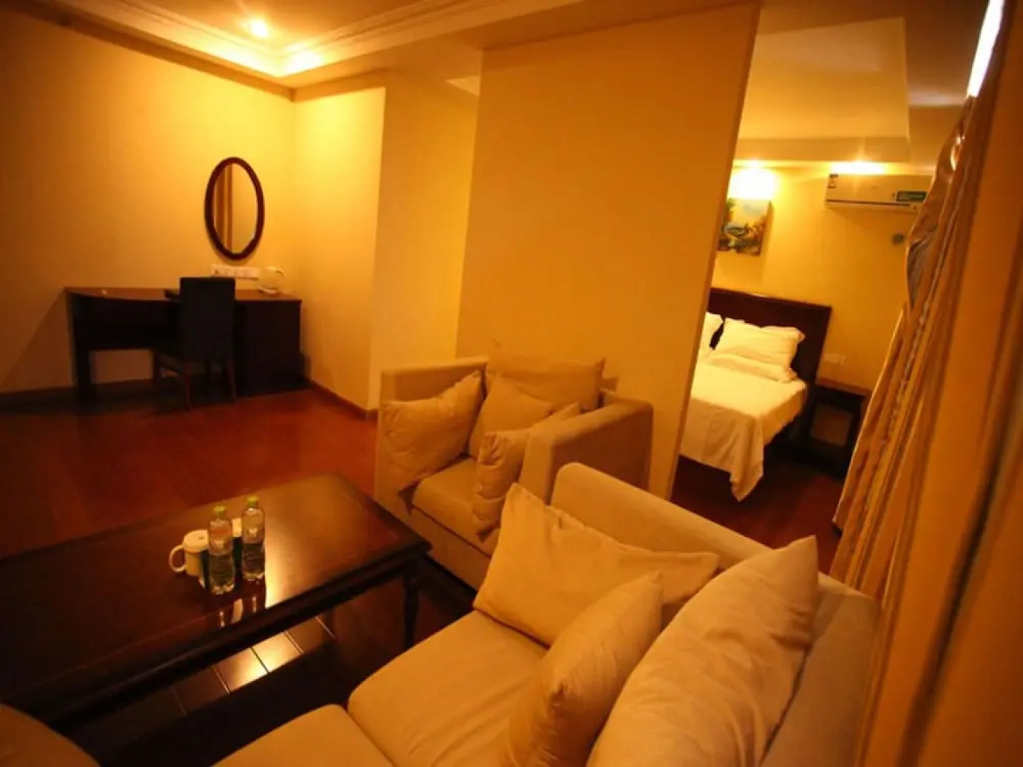 GreenTree Inn SuQian XiHu Road BaoLong Plaza JinYing Hotel