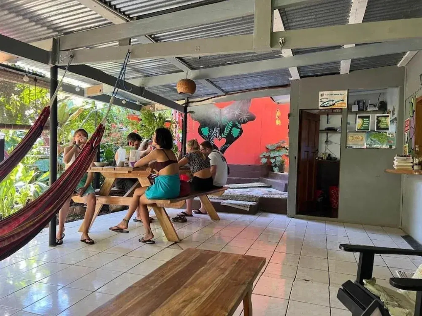 Hostel Pura Vida