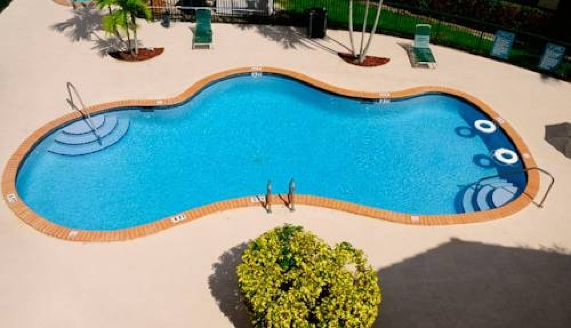 Shamrock Corporate Housing - Gables