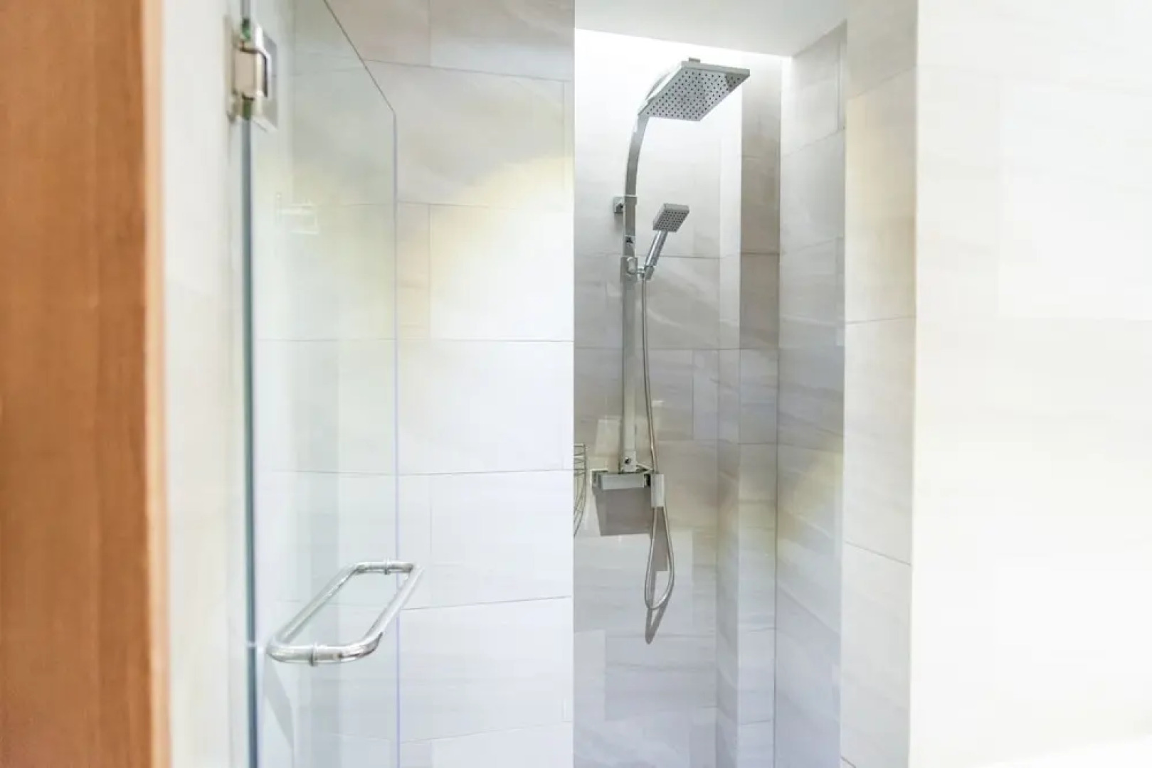 Saksiam Lakeside Resort