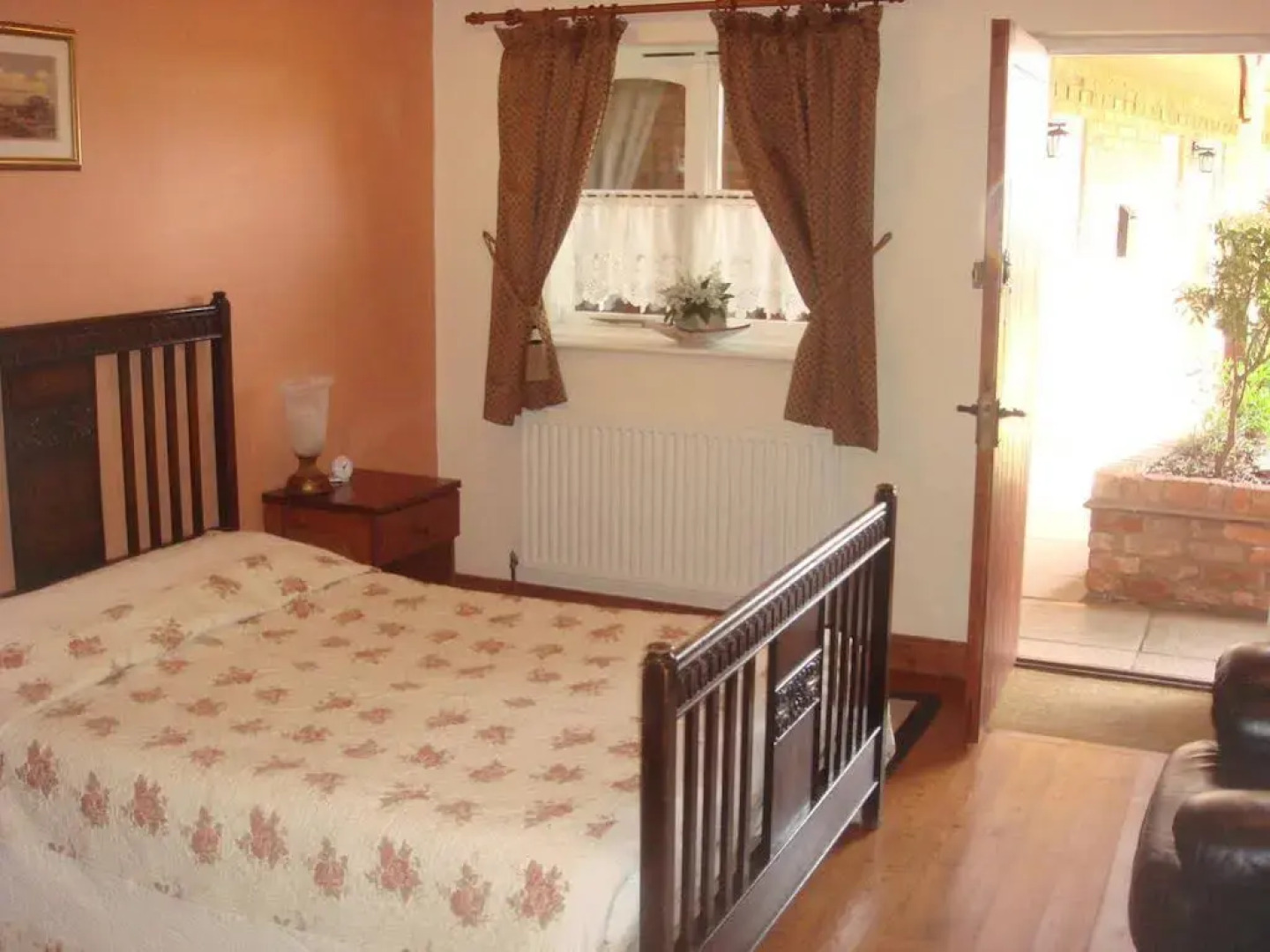 The Royal Arms Hotel