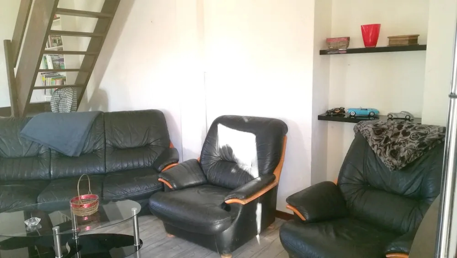 House With 3 Bedrooms in Villeneuve, With Enclosed Garden and Wifi