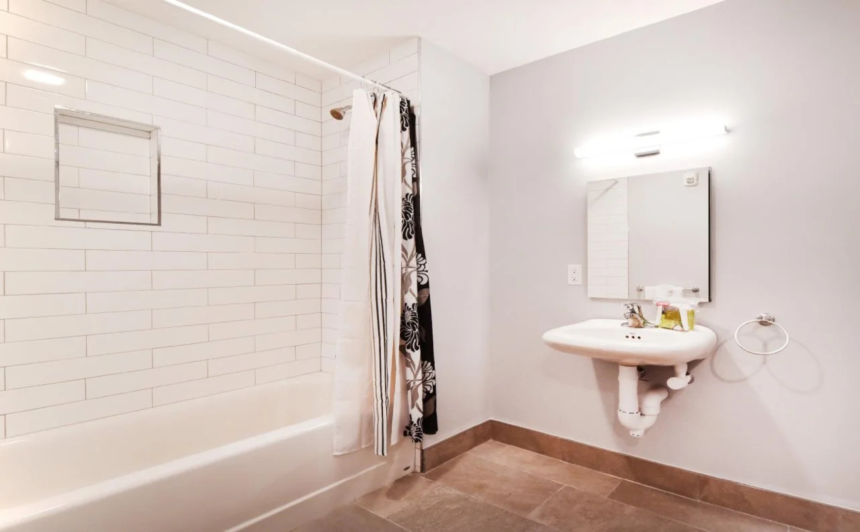 Global Luxury Suites at Longwood