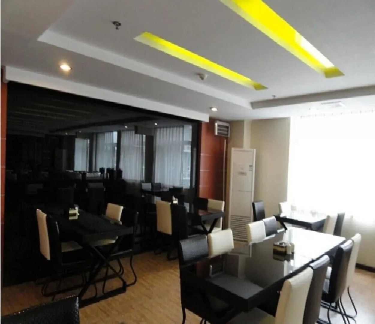 Home Inn Handan Zhonghua South Street