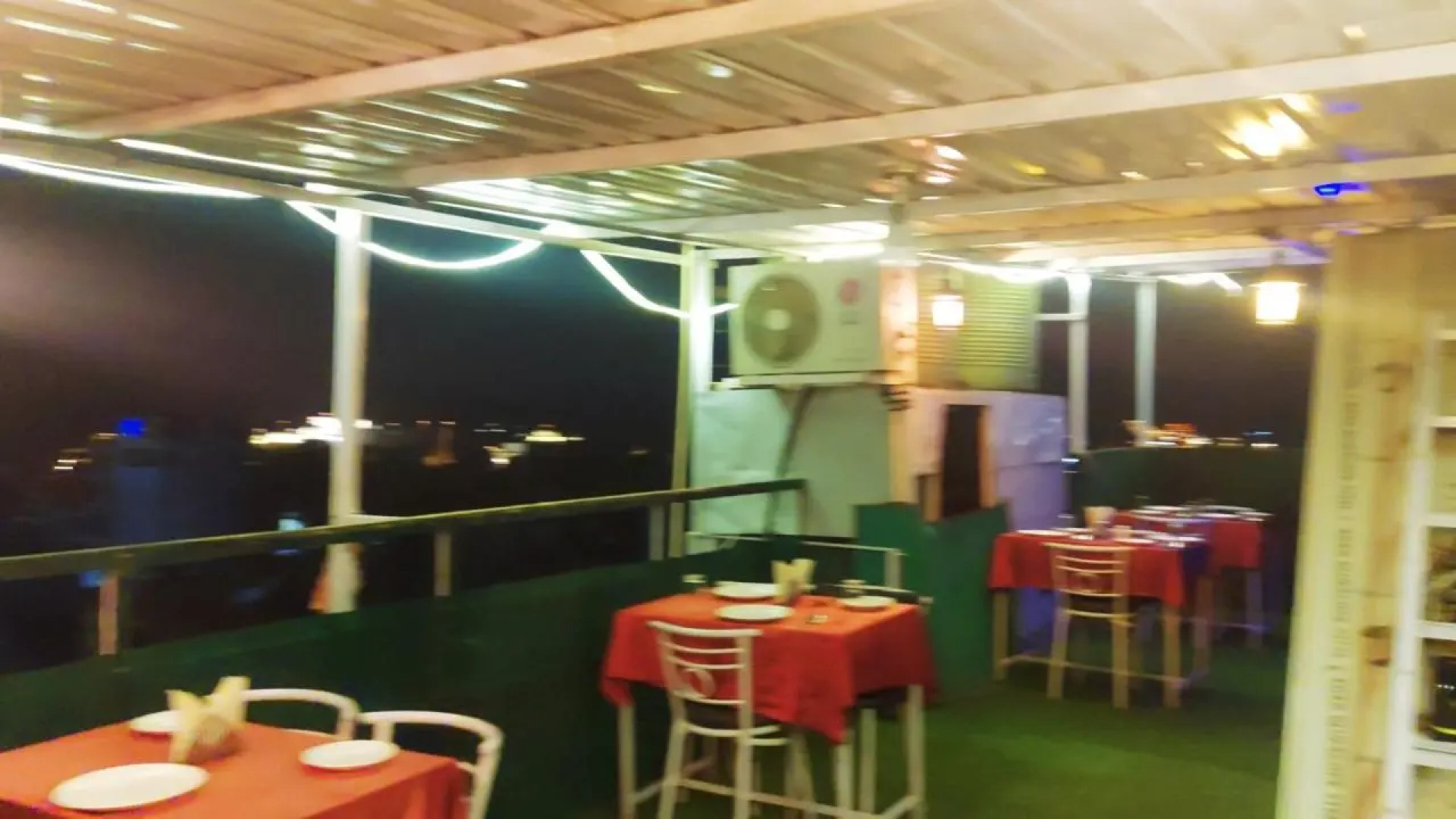 The Royal Lake View Villa