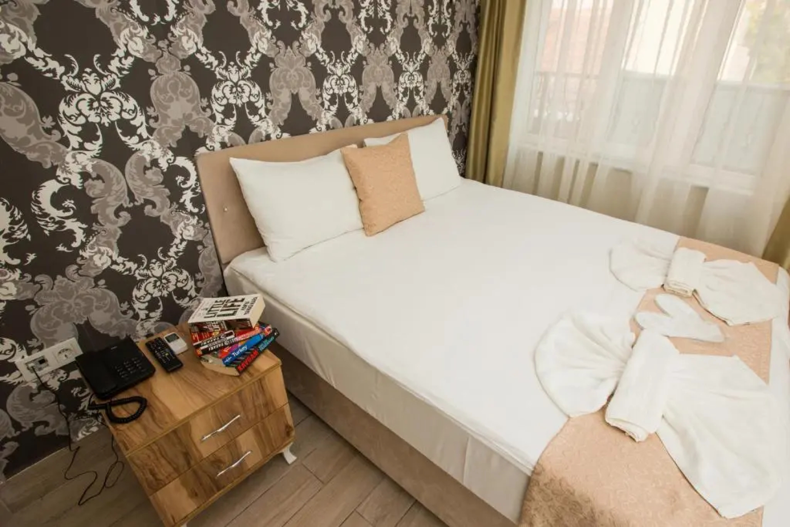 Honey Hotel