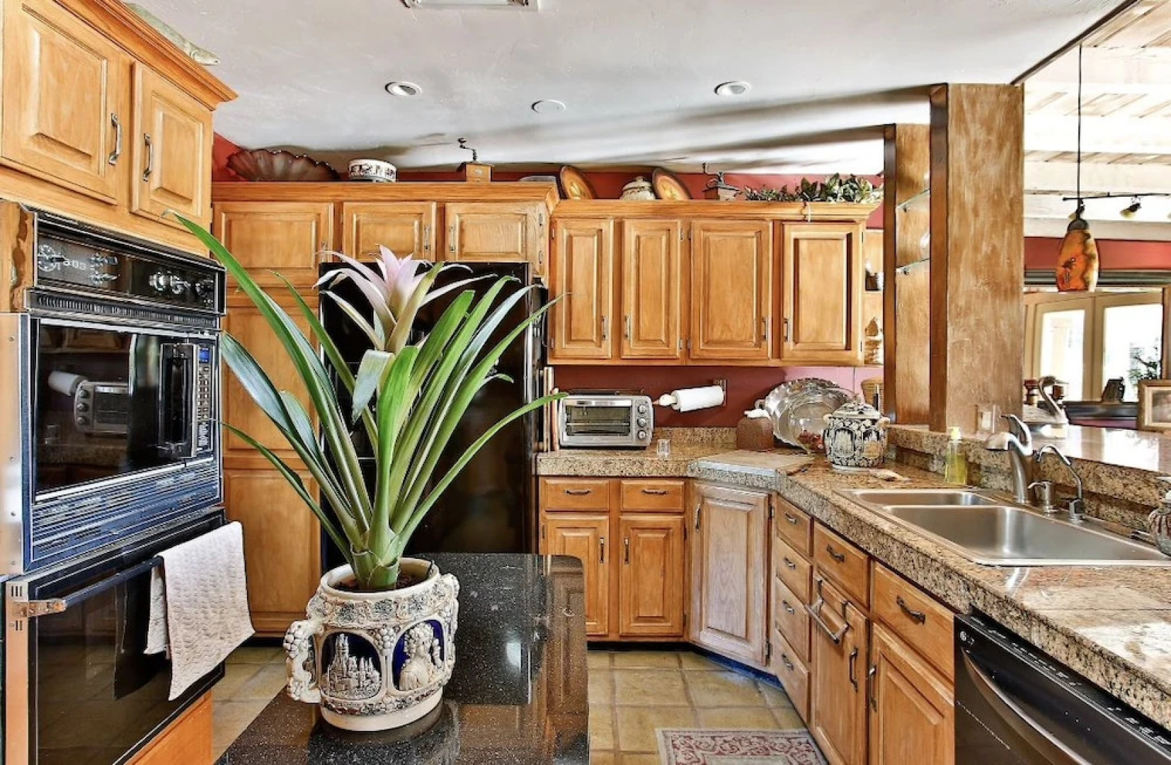 Ellen's Paradise Retreat