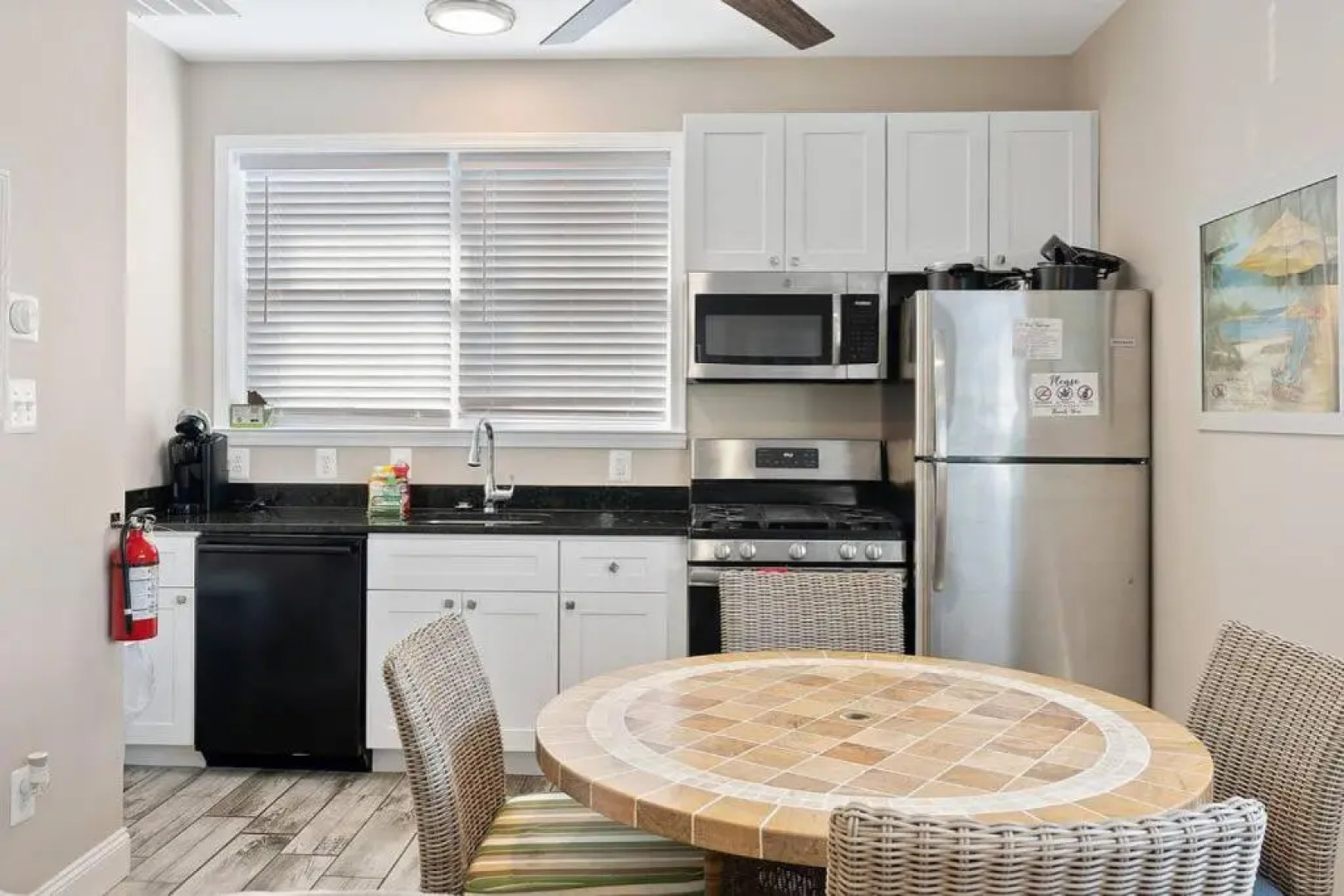 Unit C back lower unit Surfers Hideway Parking Near Lighthouse