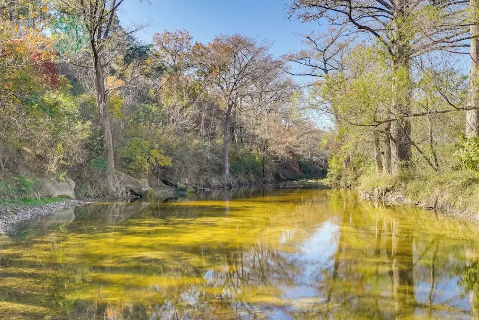 Quiet Bandera Country Home w/ Medina River Access!