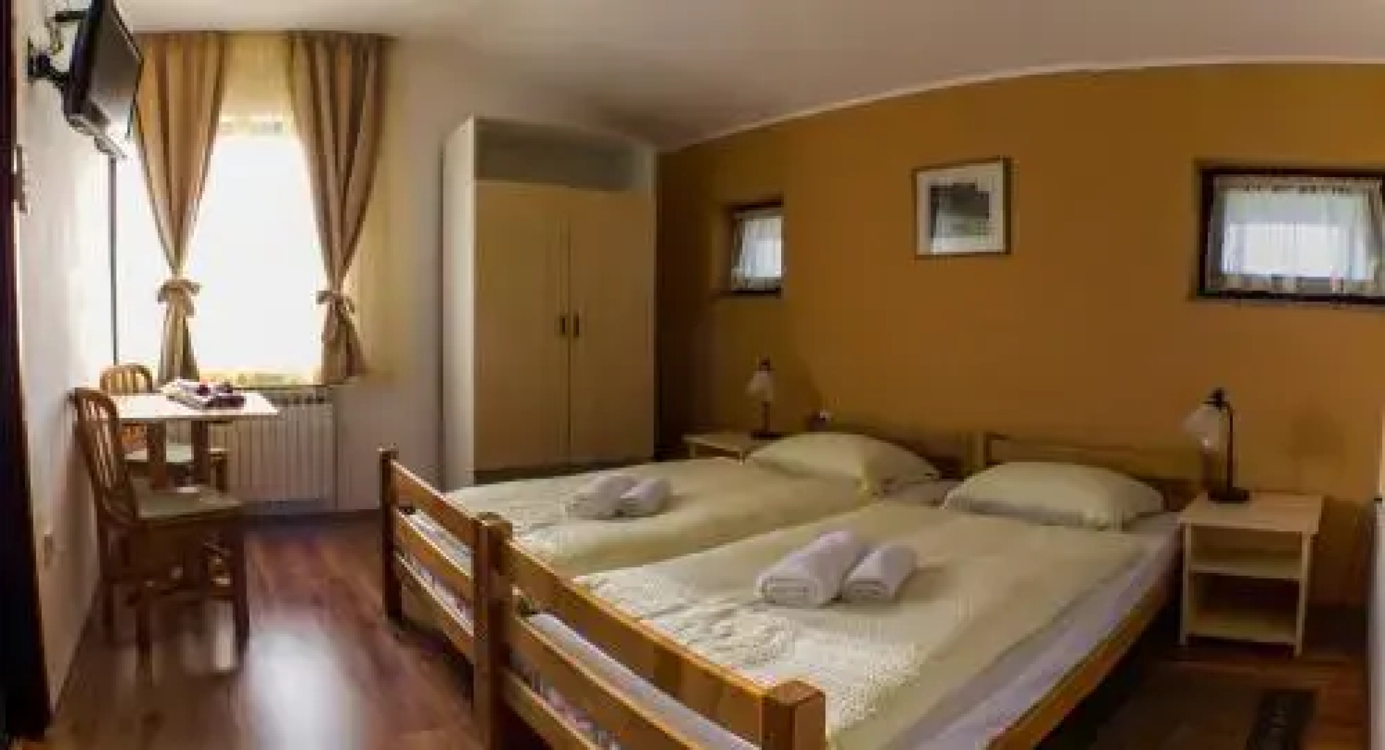 Restaurant Rooms Pino