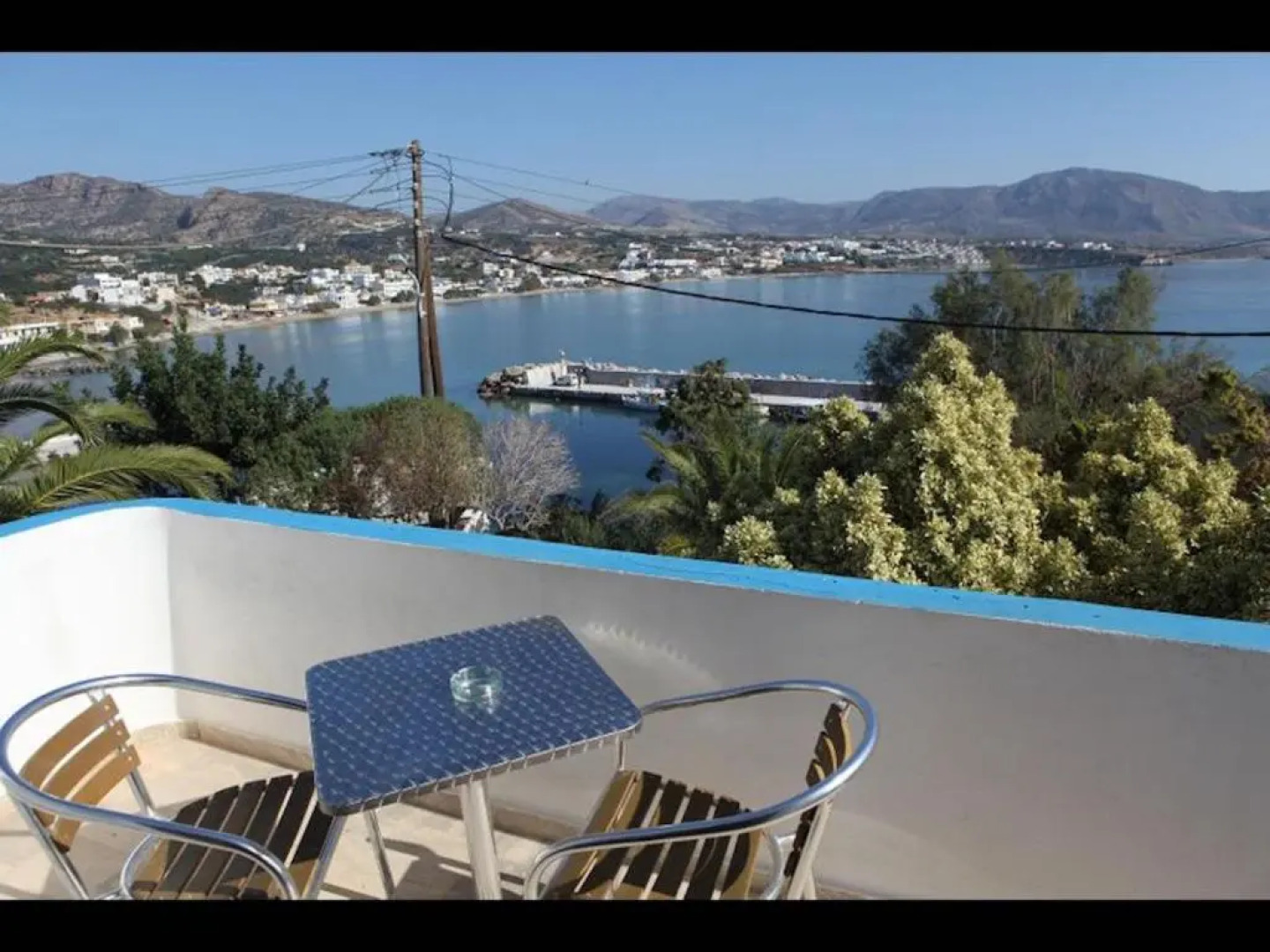 Sea View And Mountain View Apartment For 4 People