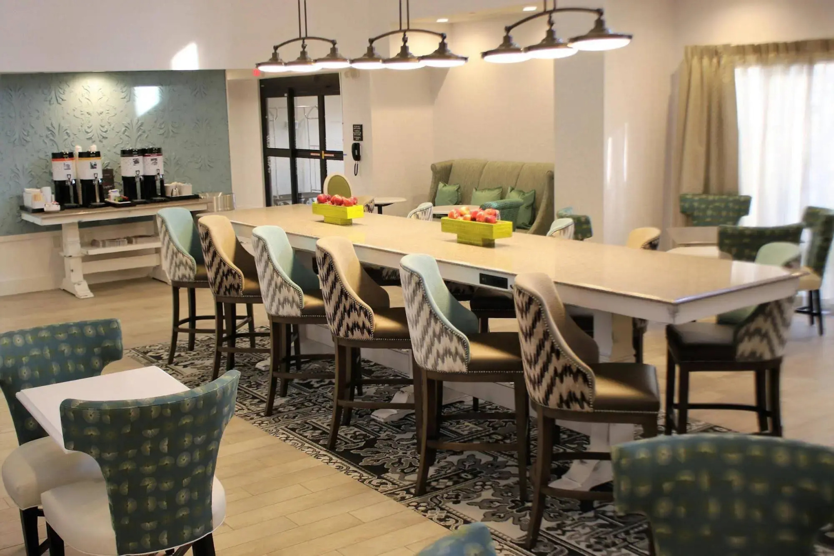 Hampton Inn & Suites Alliance