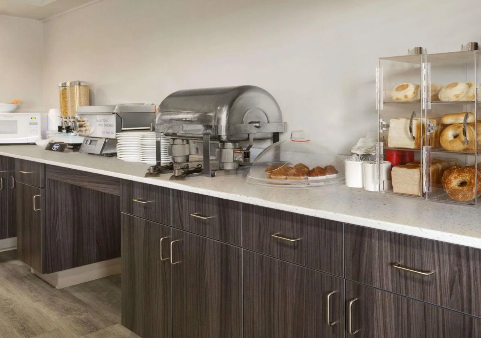 Travelodge Suites by Wyndham New Glasgow
