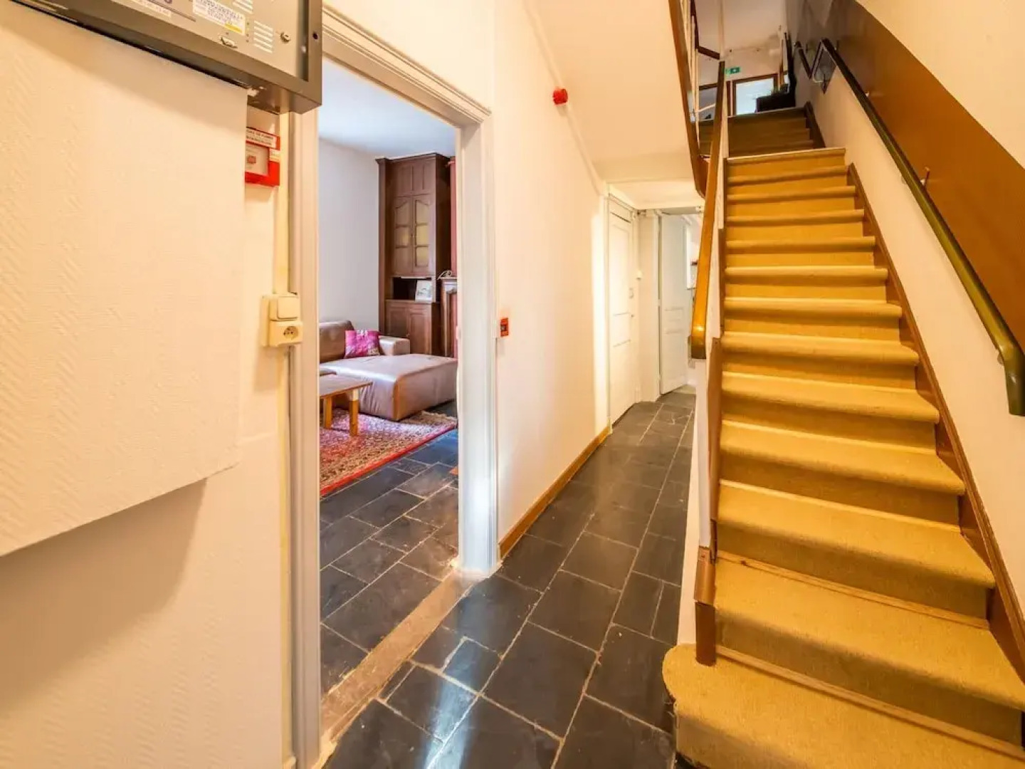 Charming Chalet in Falaen by River & Chateau