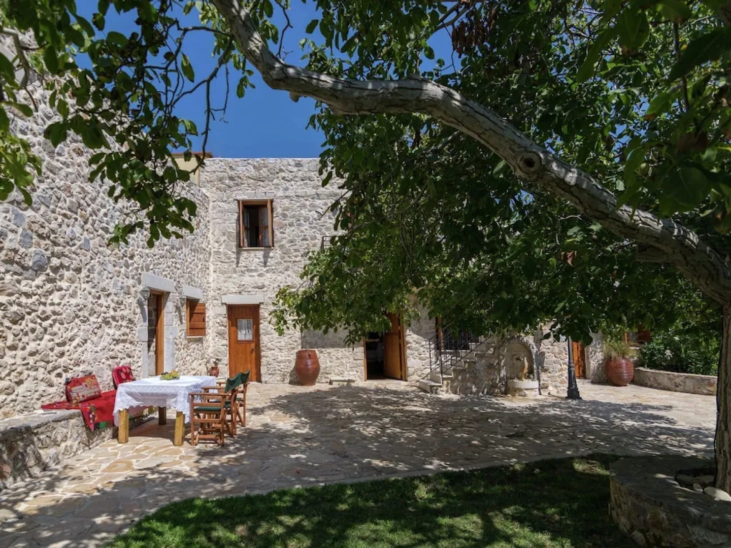 Greek-style Villa in Impros for 10 people with Private Pool