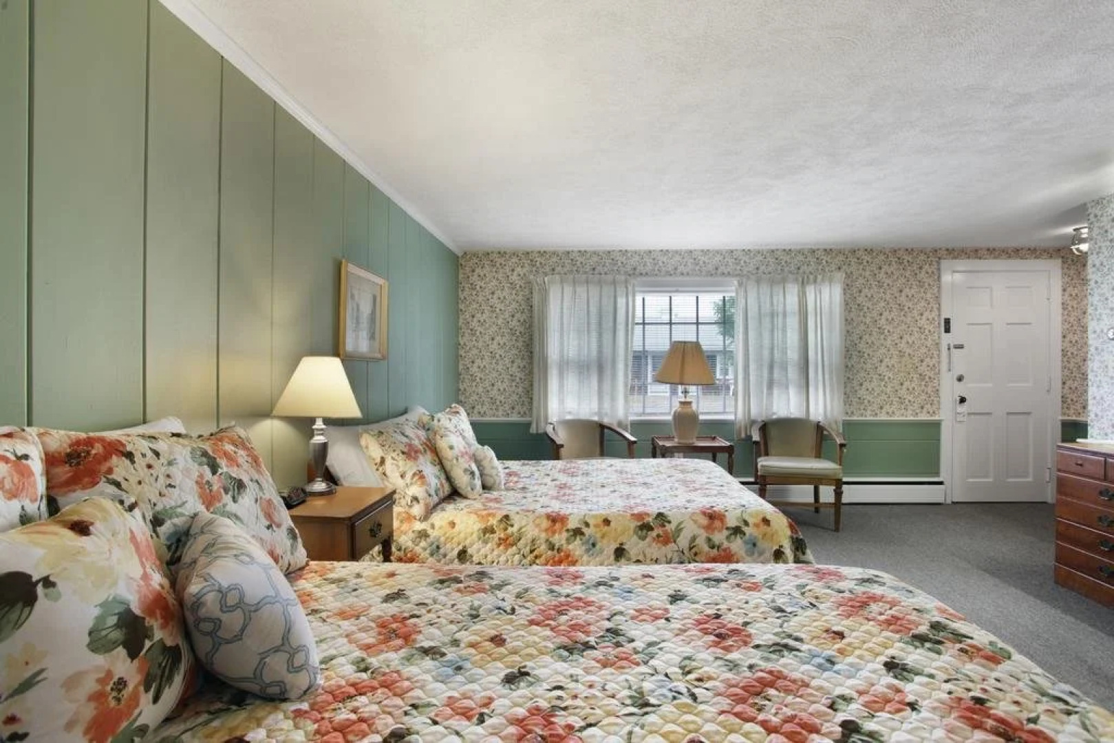 Veranda Cape Cod Family Resort