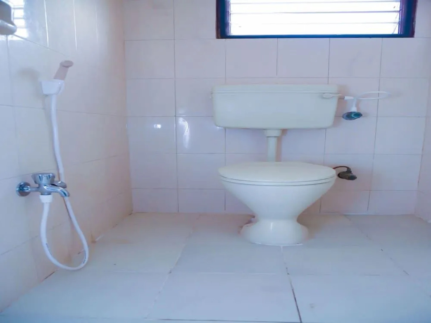 Capital O 7141 SS Guest House