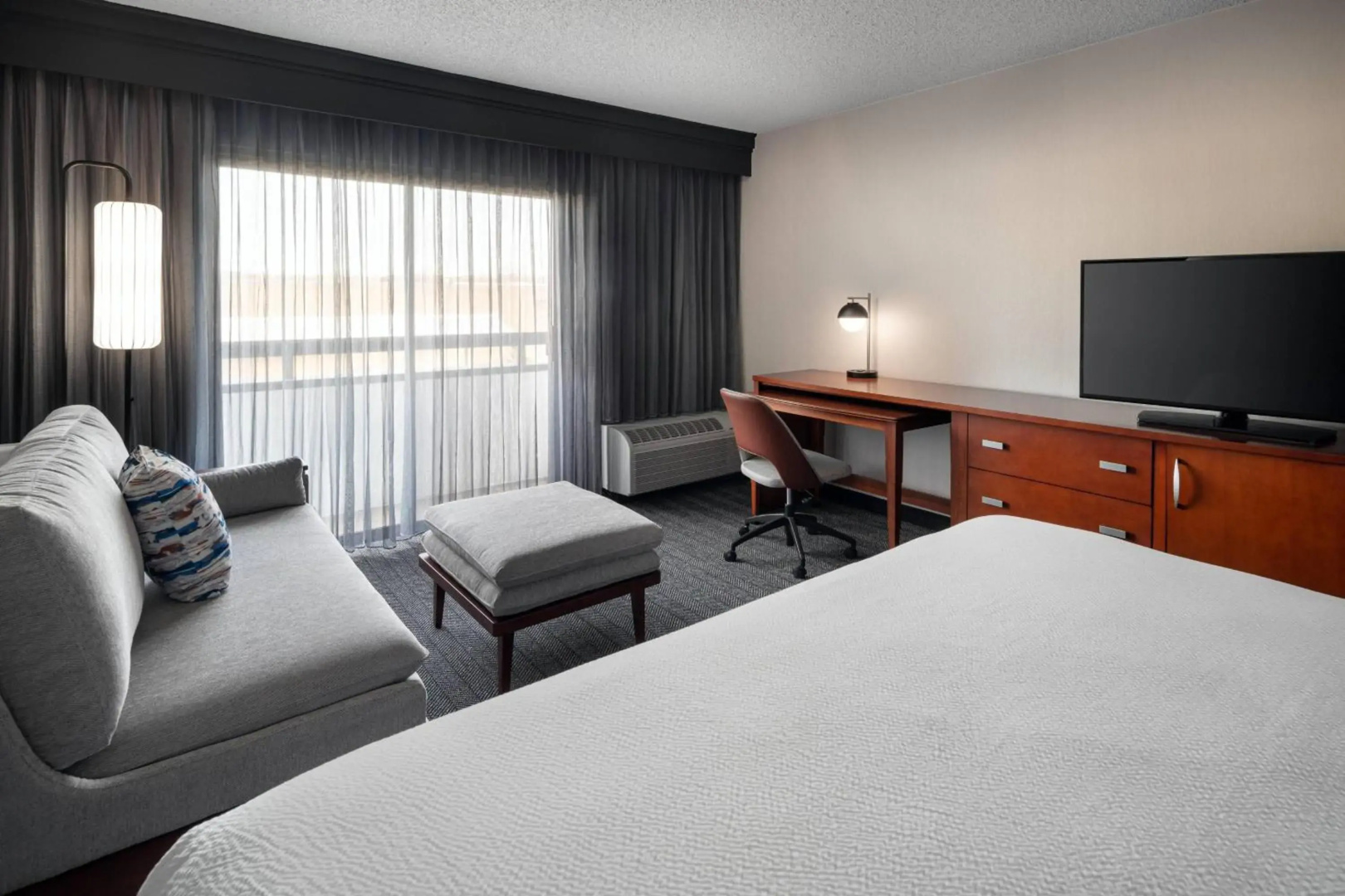 Courtyard by Marriott Seattle Southcenter
