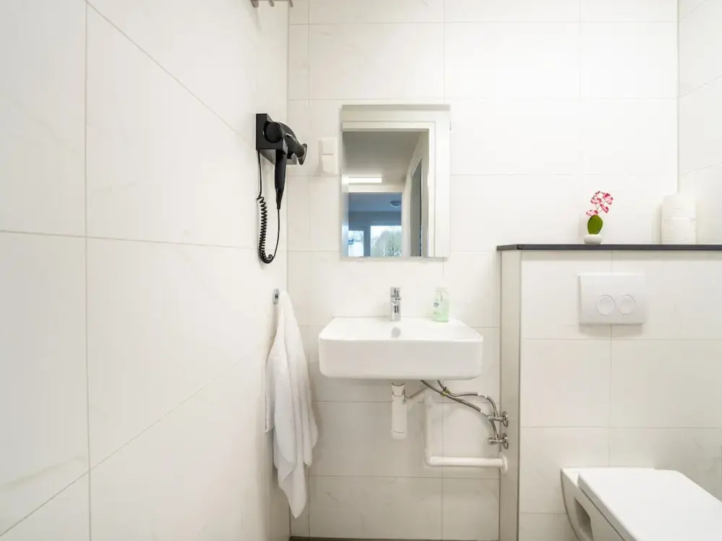 Serene Stay With All You Need