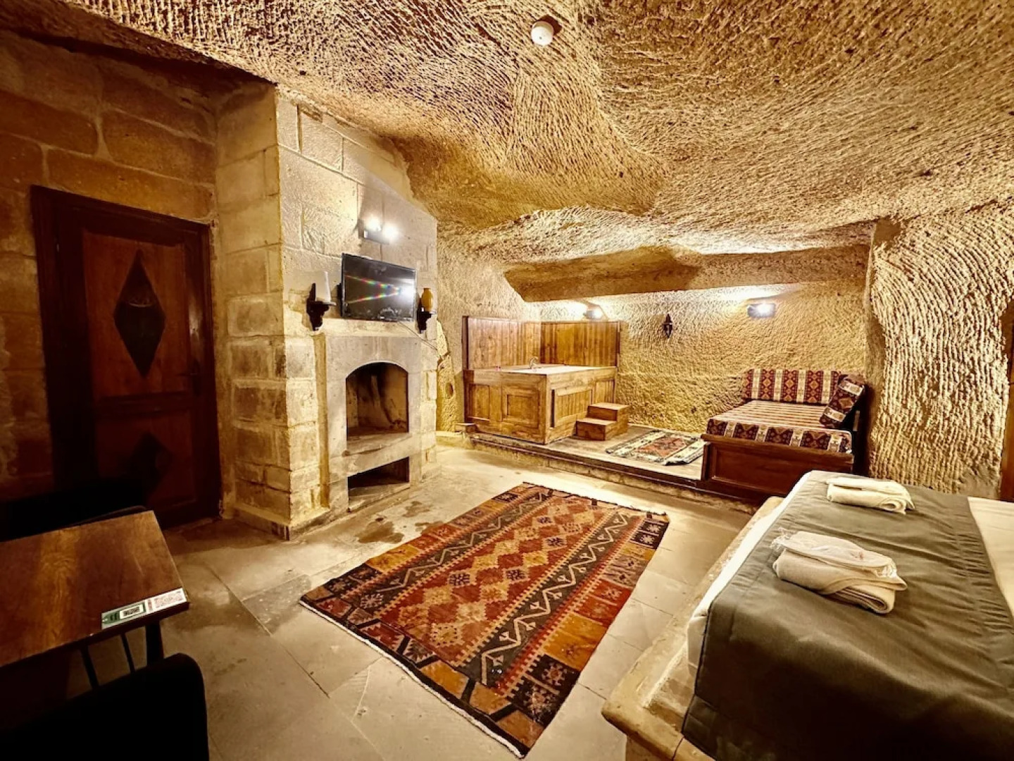 Harkasos Cave Hotel