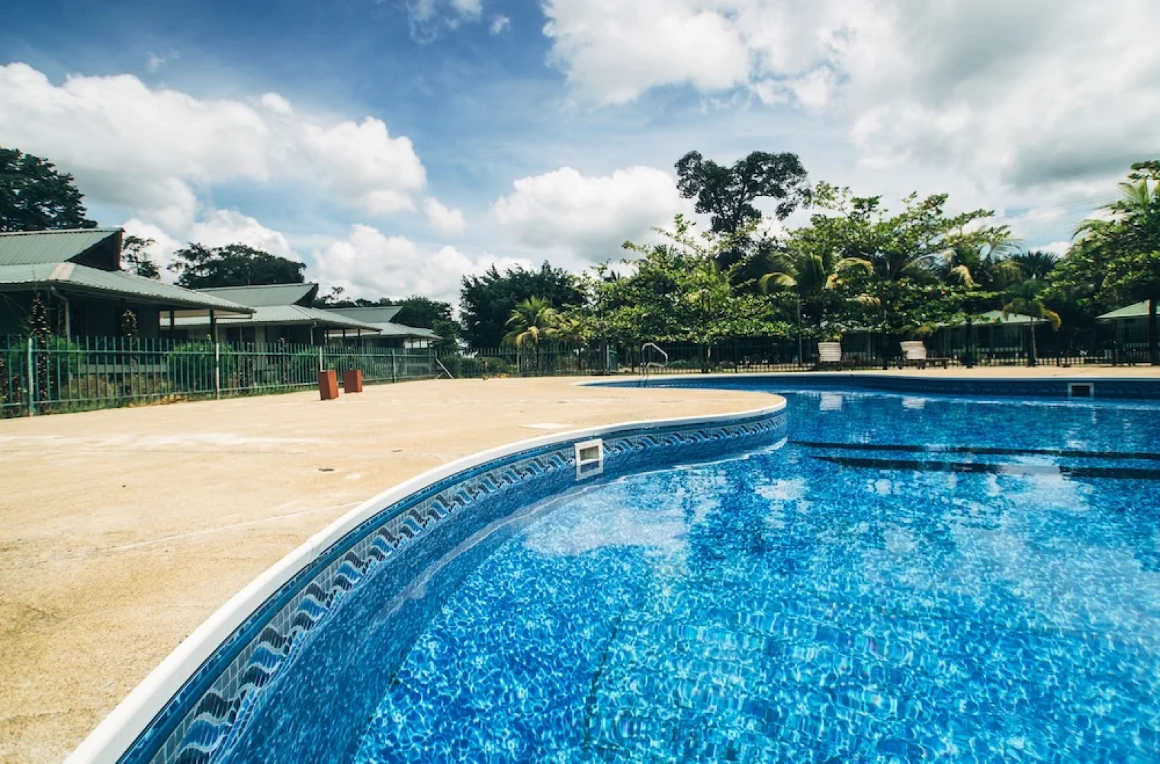 Overbridge River Resort