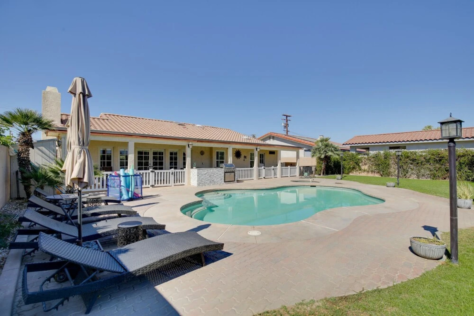 Palm Desert Oasis w/ Hot Tub < 1 Mi to Golf!