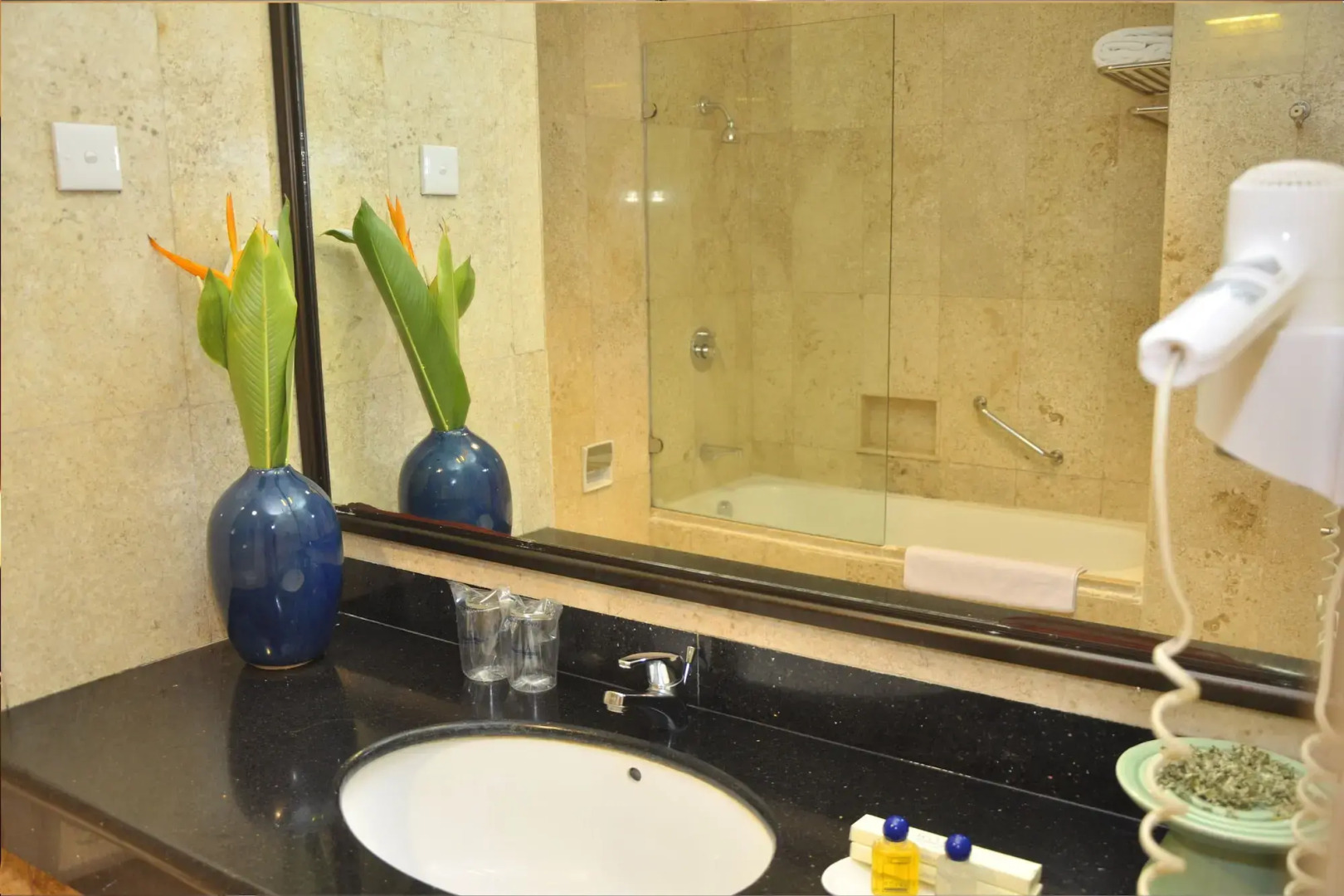 Royal Hotel and Convention Tretes