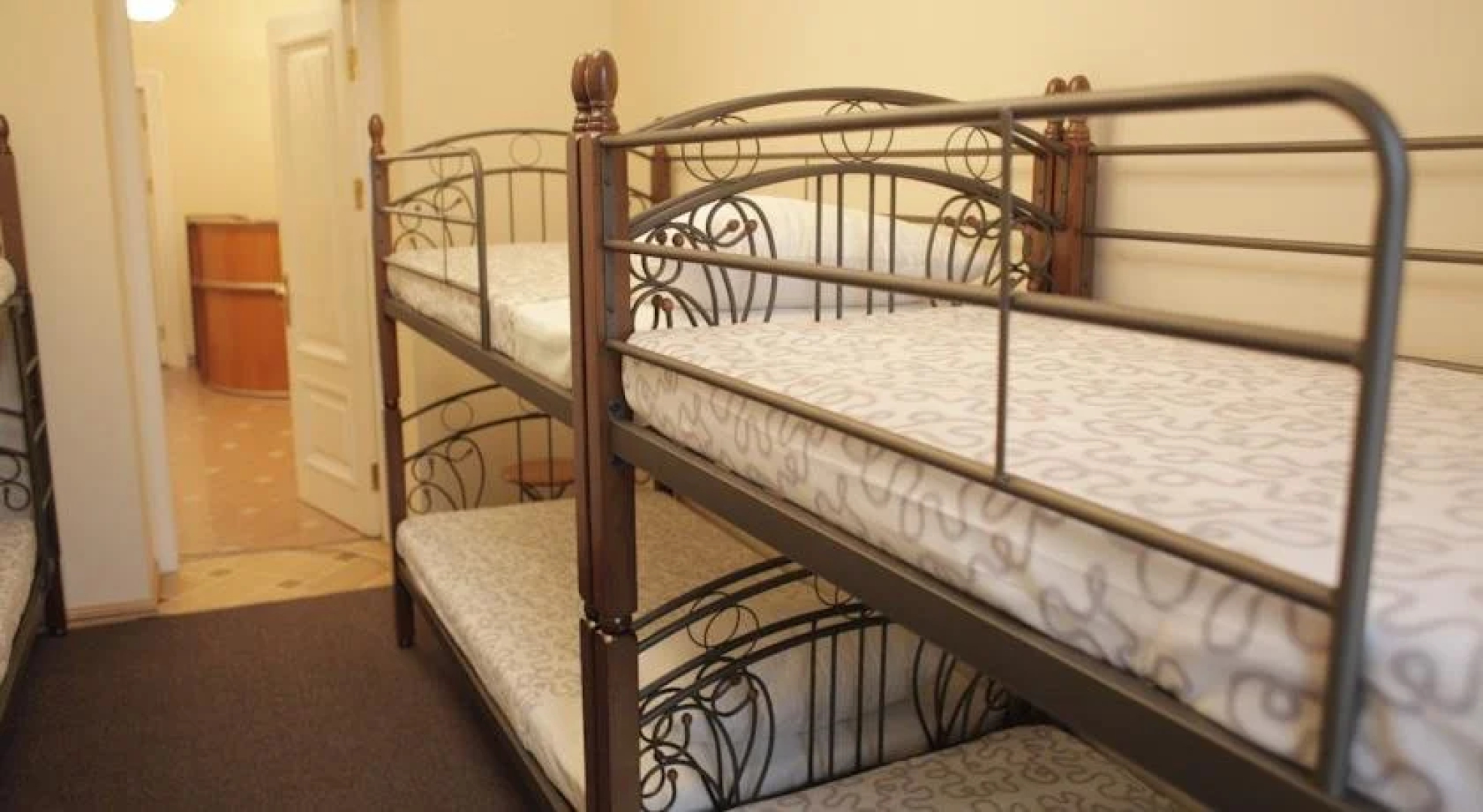 Hostel28