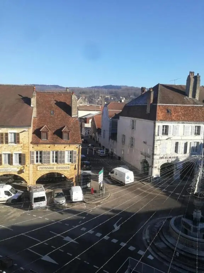 Arbois, joli petit appartement plein centre
