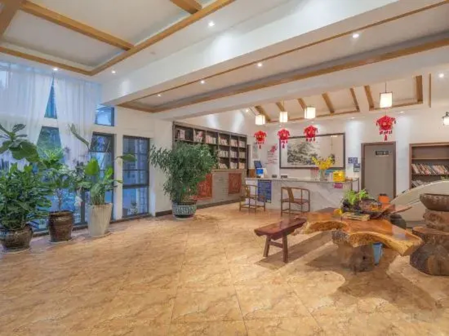 Sunshine Courtyard Inn (Jianshui Ancient City Branch)