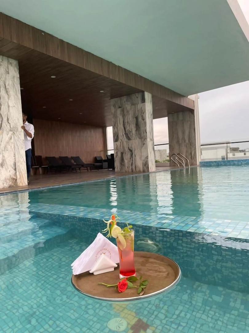 Grand River View Hotel